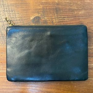 Madewell ‘The Leather Pouch Clutch’
